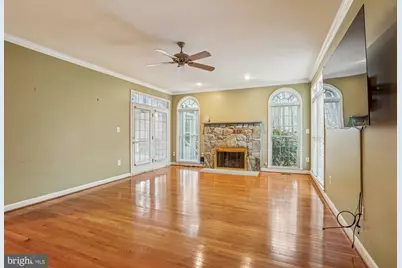 20338 Cliftons Point Street, Potomac Falls, VA 20165 - Photo 7