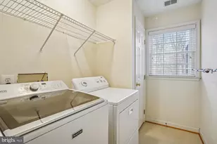 20338 Cliftons Point St, Potomac Falls, VA 20165 - Photo 43