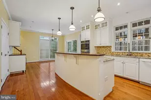 20338 Cliftons Point St, Potomac Falls, VA 20165 - Photo 17