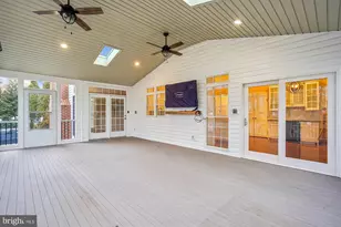 20338 Cliftons Point St, Potomac Falls, VA 20165 - Photo 21