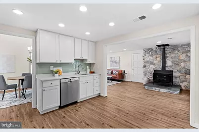 103 E Meadowland Lane, Sterling, VA 20164 - Photo 21