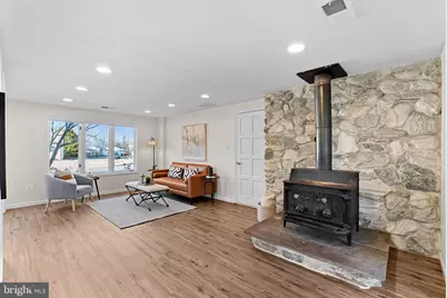 103 E Meadowland Lane, Sterling, VA 20164 - Photo 15