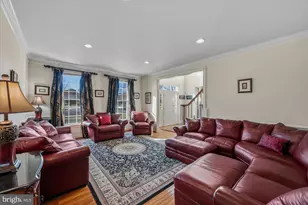 19812 Rothschild Ct, Ashburn, VA 20147 - Photo 7