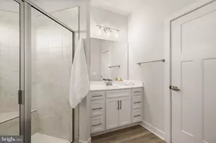 24125 Newtonmore Ter, Sterling, VA 20166 - Photo 27