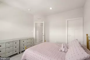 24125 Newtonmore Ter, Sterling, VA 20166 - Photo 33