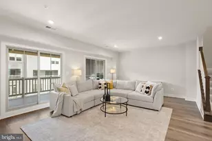 24125 Newtonmore Ter, Sterling, VA 20166 - Photo 15