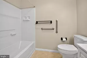 19355 Cypress Ridge Terrace, Leesburg, VA 20176 - Photo 13