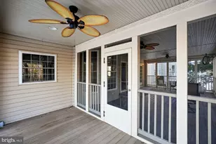 25730 S S Village Dr, Chantilly, VA 20152 - Photo 21