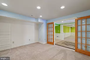 25730 S S Village Dr, Chantilly, VA 20152 - Photo 59