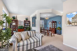 42967 Astell St, Chantilly, VA 20152 - Photo 5