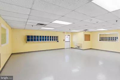 211 Edds Lane, Sterling, VA 20165 - Photo 17