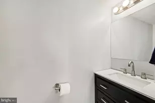 122 Carnaby Way NE, Leesburg, VA 20176 - Photo 13