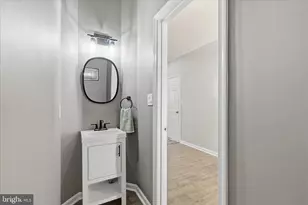 46164 Chester Terrace, Sterling, VA 20165 - Photo 3