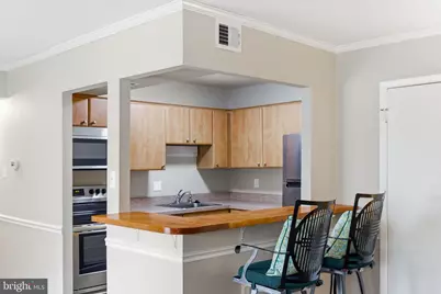 125 Clubhouse Drive SW #UNIT 8, Leesburg, VA 20175 - Photo 23