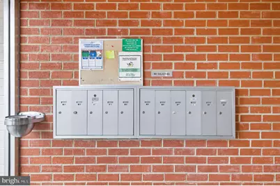 125 Clubhouse Drive SW #UNIT 8, Leesburg, VA 20175 - Photo 9