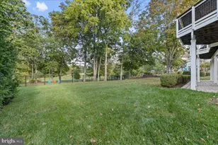 19598 Saratoga Springs Pl, Ashburn, VA 20147 - Photo 5