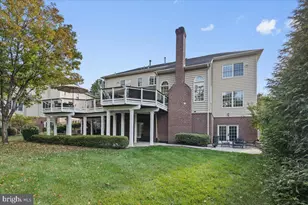 19598 Saratoga Springs Pl, Ashburn, VA 20147 - Photo 9