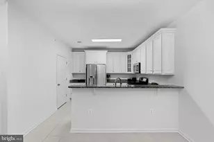 41895 Cathedral Valley Square, Aldie, VA 20105 - Photo 5