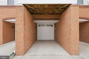 41895 Cathedral Valley Square, Aldie, VA 20105 - Photo 37