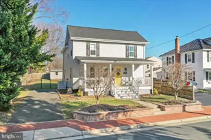 408 Blue Ridge Ave NE, Leesburg, VA 20176 - Photo 5