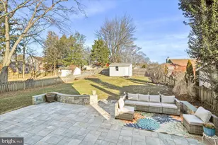 408 Blue Ridge Ave NE, Leesburg, VA 20176 - Photo 11