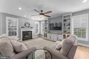 43344 Markham Pl, Ashburn, VA 20147 - Photo 15