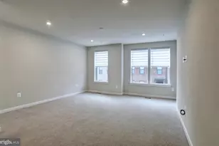 44531 Wolfhound Sq, Ashburn, VA 20147 - Photo 13