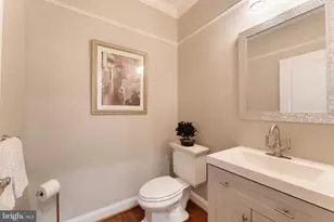 19770 Willowdale Pl, Ashburn, VA 20147 - Photo 15