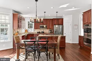 21374 Fairhunt Dr, Ashburn, VA 20148 - Photo 9