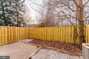 920 Windsor Ct, Sterling, VA 20164 - Photo 33