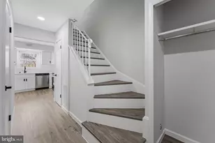 920 Windsor Ct, Sterling, VA 20164 - Photo 3