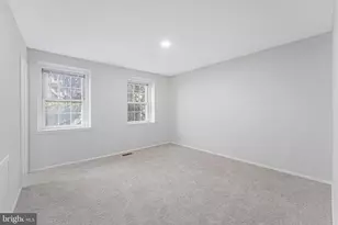 920 Windsor Ct, Sterling, VA 20164 - Photo 19