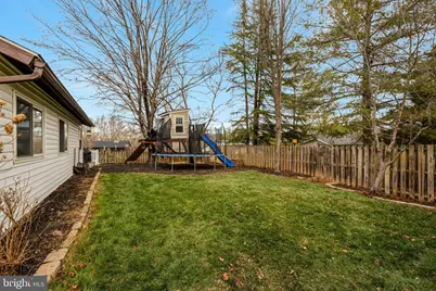 4 Pheasant Run Court, Sterling, VA 20164 - Photo 7