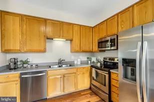 19167 Kepharts Mill Terrace, Leesburg, VA 20176 - Photo 17