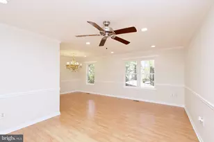 10217 McKean Ct, Great Falls, VA 22066 - Photo 13