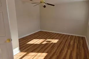 10217 McKean Ct, Great Falls, VA 22066 - Photo 61