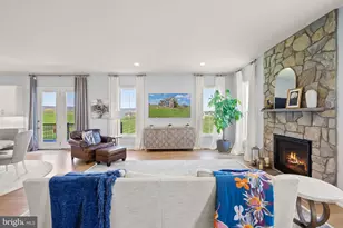 38866 Silver King Cir, Waterford, VA 20197 - Photo 21