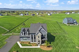 38866 Silver King Cir, Waterford, VA 20197 - Photo 3