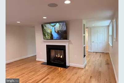 217 W Market Street, Leesburg, VA 20176 - Photo 5