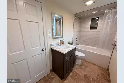 217 W Market Street, Leesburg, VA 20176 - Photo 17