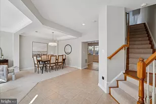 19390 Coppermine Sq, Leesburg, VA 20176 - Photo 5