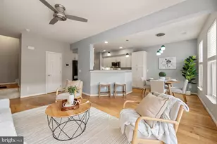 25236 Orchard View Terrace, Chantilly, VA 20152 - Photo 15