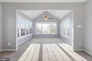 18544 Pineview Square, Leesburg, VA 20176 - Photo 19