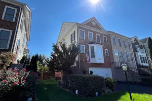 18544 Pineview Square, Leesburg, VA 20176 - Photo 39