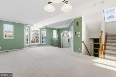 18544 Pineview Square, Leesburg, VA 20176 - Photo 7