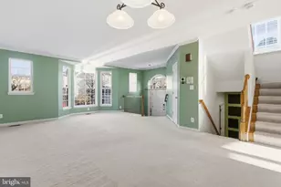 18544 Pineview Square, Leesburg, VA 20176 - Photo 7