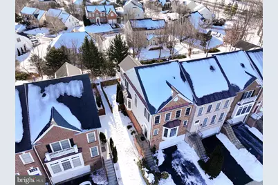 18544 Pineview Square, Leesburg, VA 20176 - Photo 33