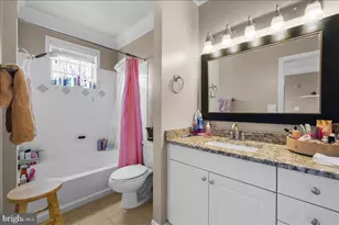 501 Sunset View Terrace SE, Leesburg, VA 20175 - Photo 9