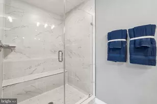 227 Chianti Ter SE, Leesburg, VA 20175 - Photo 17