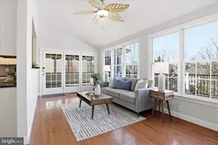 19673 Stanford Hall Pl, Ashburn, VA 20147 - Photo 23